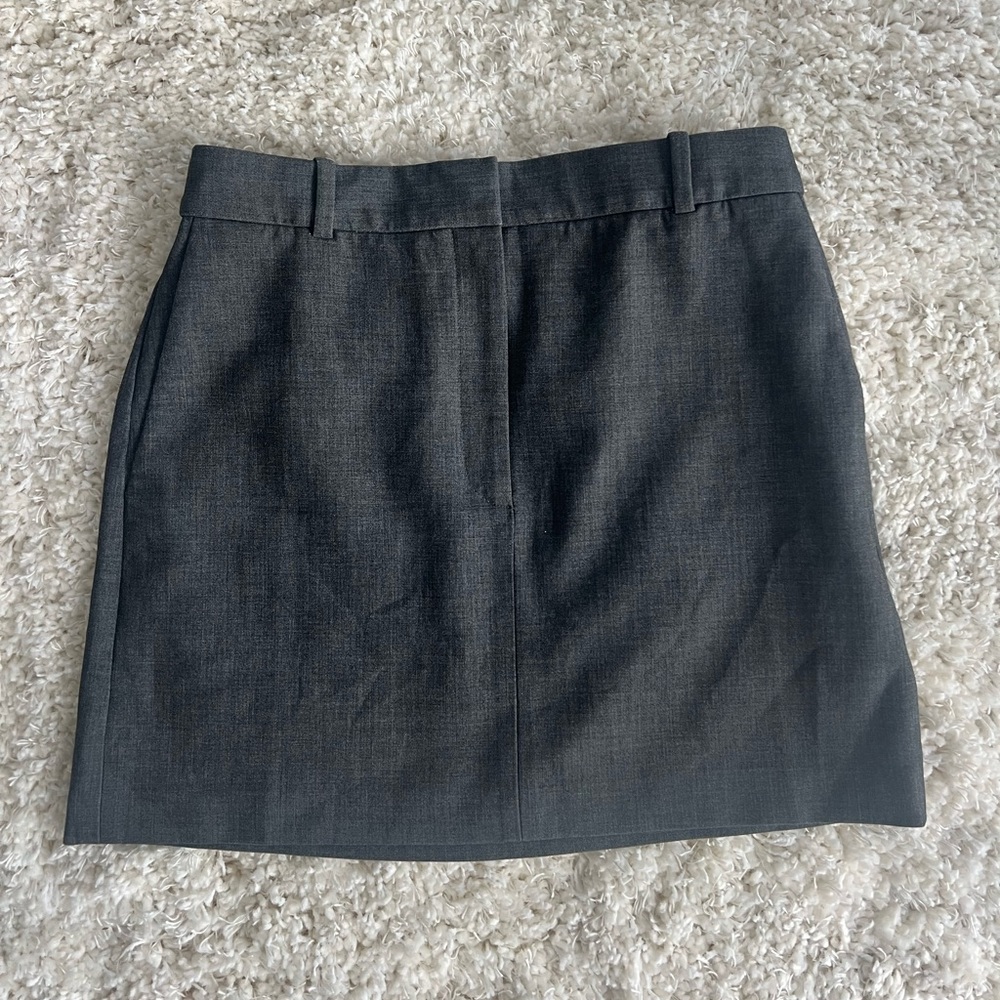 Aritzia Babaton Chisel Skirt in Heather Grey